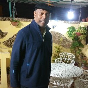 Meet your Posher, Robert